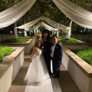 Meet your Posher, Sharon